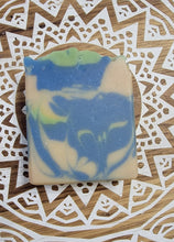 Load image into Gallery viewer, Blueberry Lemon and Thyme Soap
